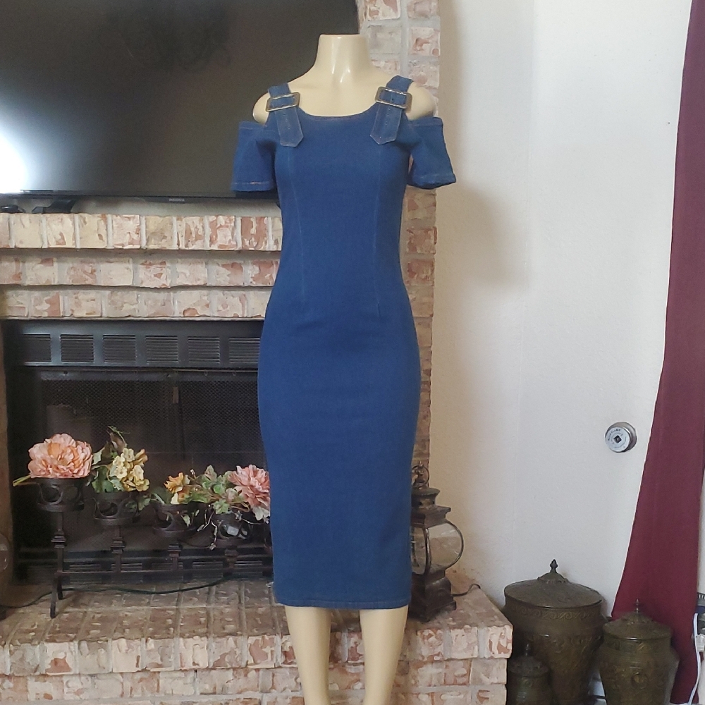 Elegant Denim Blue Off-Shoulder Midi Dress